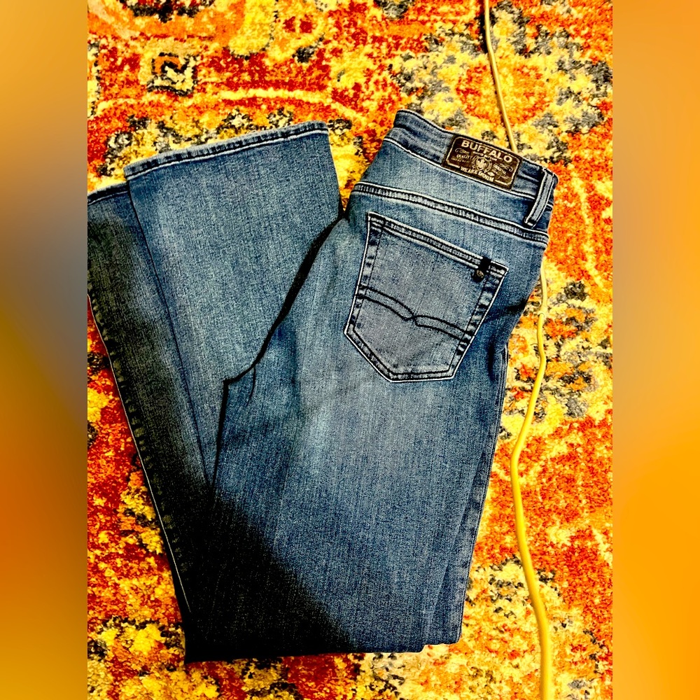 Buffalo Jeans, mid-rise, bootcut, Queen
